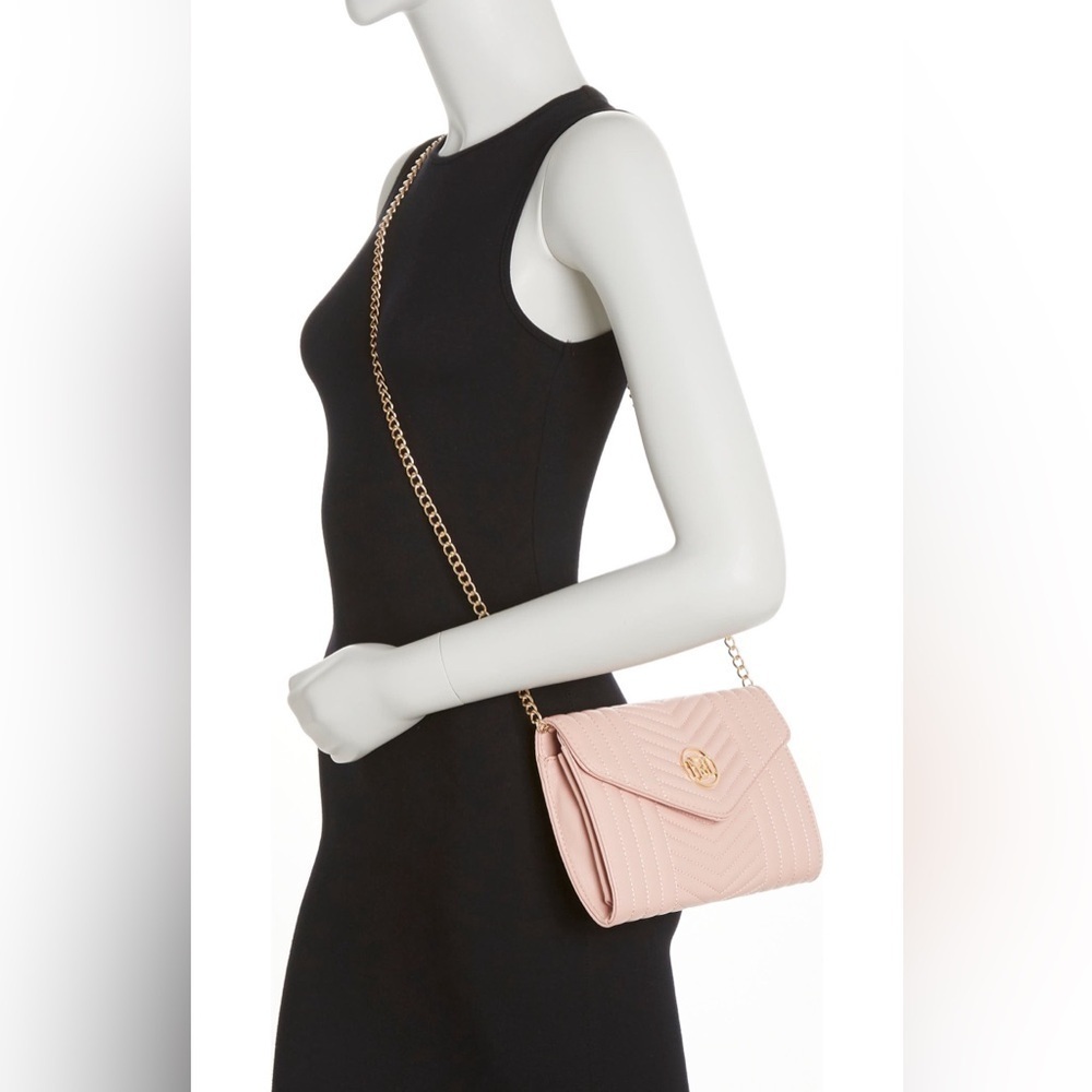 BADGLEY MISHKA Quilted Cossbody Purse ~ Blush ~ NWT! - Picture 2 of 9